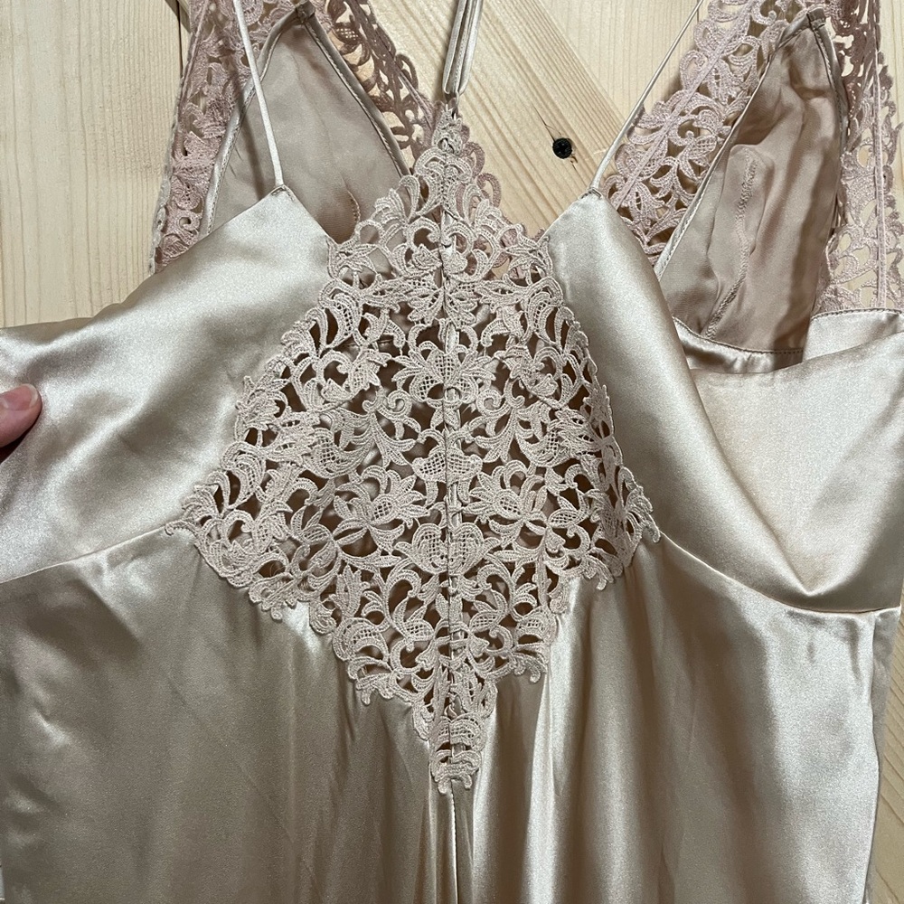 NWT La Perla Macrame Rose Beige Long Night Dress, Size Large - Picture 8 of 15